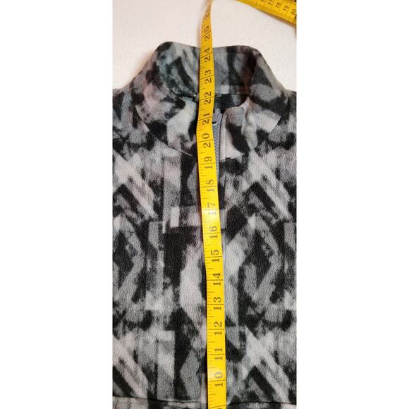 Eddie Bauer Kids Unisex Fleece Zip Up Jacket L 14/16 CAMO Pockets Hiking Camping - Picture 4 of 8